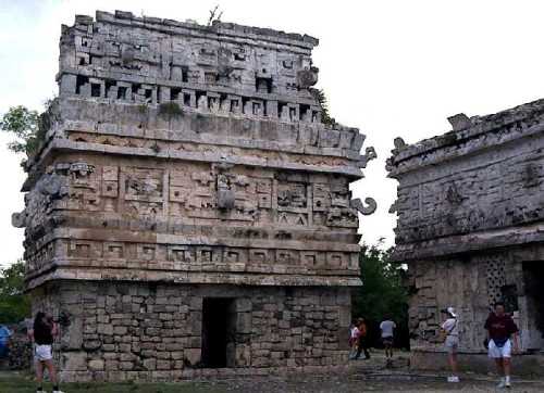 尼僧院 チチェン・イツァ メキシコ