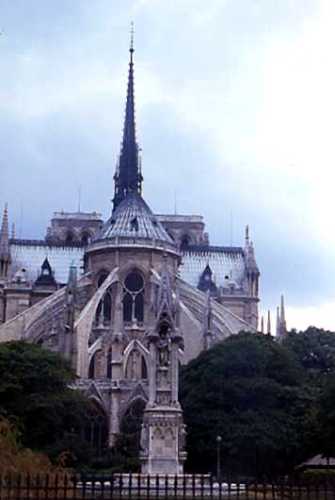 ノートルダム寺院 パリ フランス