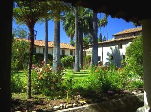 ミッション・サンタ・バーバラ（Santa Barbara-"Queen of the Missions"）