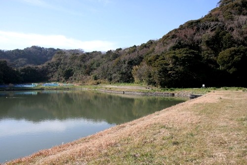 堤ヶ谷堰・石仏 下佐久間 鋸南町 安房郡 千葉県