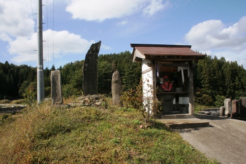 石塔群 大毎 村上市 新潟県