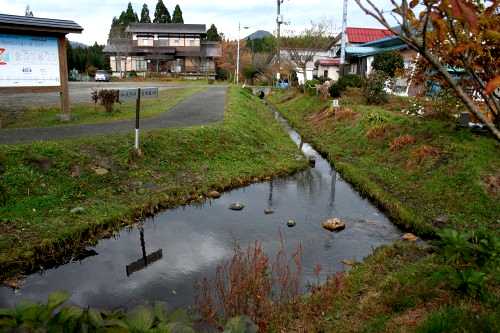 日本一低い分水嶺 堺田 最上町 最上郡 山形県