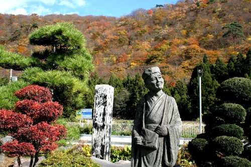 芭蕉像・小黒ヶ崎 境松 鳴子温泉 大崎市 宮城県