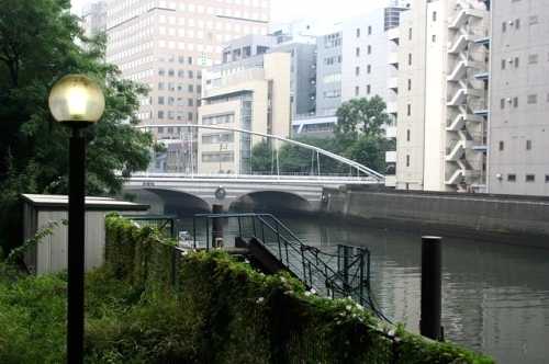 箱崎川第一公園より日本橋川下流寿橋方面