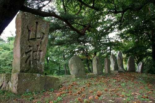 久保石仏群 久保 仁左平 二戸市 岩手県
