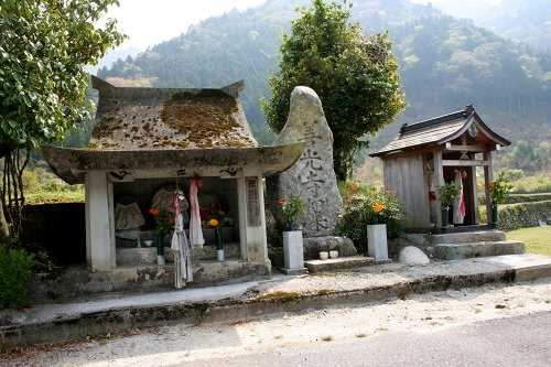石仏群 黄和田町 東近江市 滋賀県
