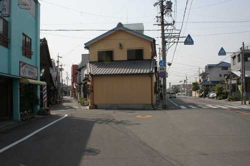 新旧八風街道分岐点 富州原町 四日市市 三重県