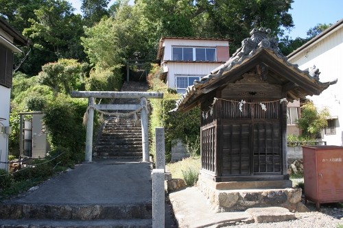諏訪神社参道・秋葉山常夜燈 細江町気賀 浜松市北区 静岡県
