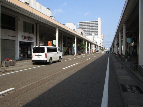 旧高田宿町並み（雁木本町商店街） 本町４丁目 上越市 新潟県