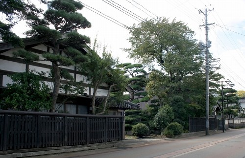 家並 楯下 狩川 庄内町 東田川郡 山形県