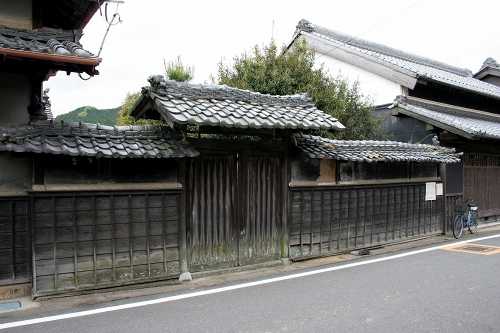 板屋母屋門 旧平松宿 上阿波 伊賀市 三重県