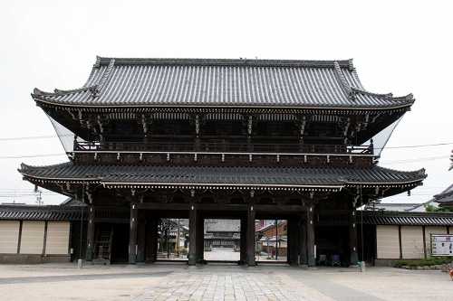 専修寺山門 一身田町 津市 三重県