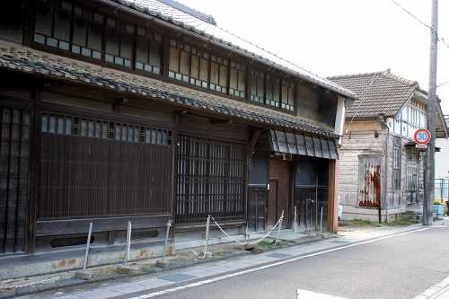 家並 河芸町上野 津市 三重県