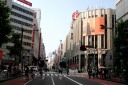 新宿３丁目交差点（内藤新宿西口） 青梅街道追分 新宿区