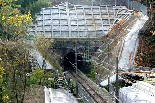 観福寺付近 中央本線トンネル 吉野 藤野町 津久井郡