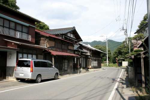 本陣跡地（道路前方） 鶴川 上野原市 山梨県