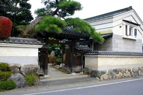油屋 上諏訪 上野原市 山梨県