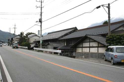 町並み 下初狩 初狩町 大月市 山梨県