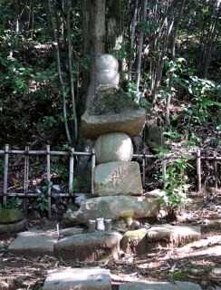 理慶尼墓 大善寺 勝沼町 甲州市 山梨県