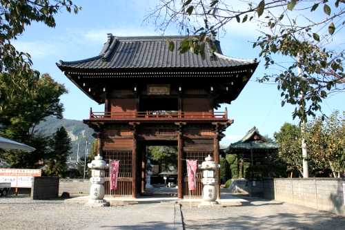 仁王門 鵜飼山遠妙寺 市部 石和町 笛吹市 山梨県