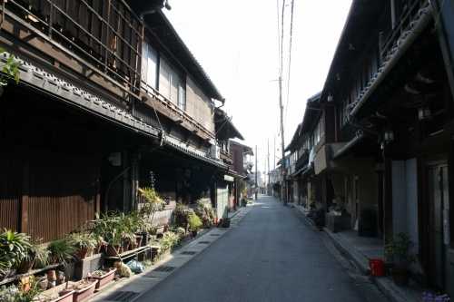 旧遊郭家並み 橋本小金川 八幡市
