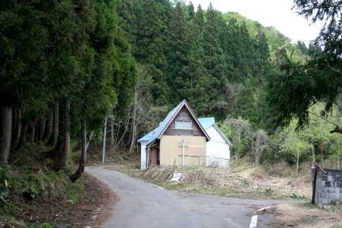 旧道（荒戸城）入口 八木沢 湯沢町 南魚沼郡 新潟県