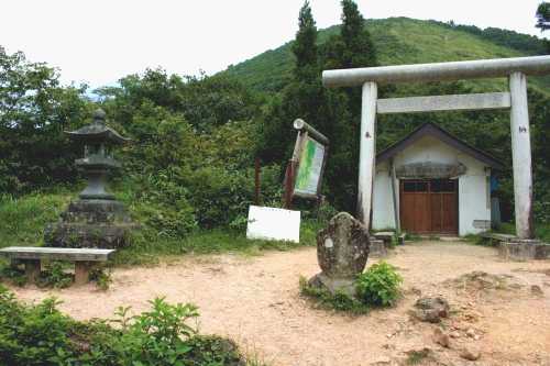 御坂三社神社（三国権現）