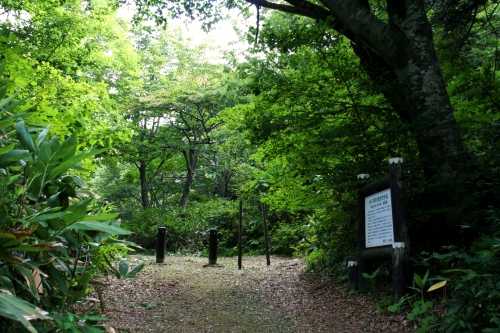 中の峠茶屋跡 旧三国街道 三国 湯沢町 南魚沼郡 新潟県