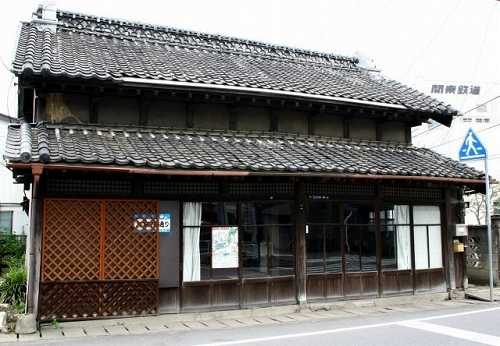 旧家 右方は「関東鉄道本社」 眞鍋 土浦
