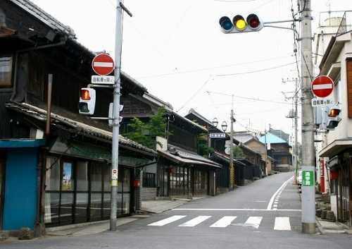 坂下交差点・鹿島街道起点 真鍋宿家並み 土浦