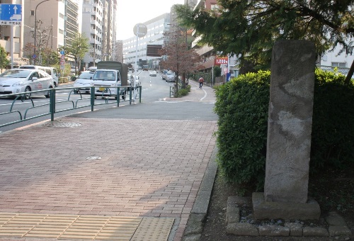 石橋供養塔 石川町２丁目 大田区 東京都