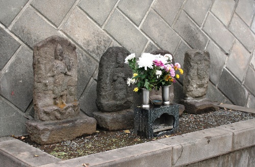 石仏群 池辺 町 都築区 横浜市 神奈川県