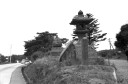 右： 北国街道 左： 中山道 追分宿の分去れ（わかされ）