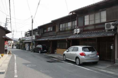 家並み 尾花川 大津市