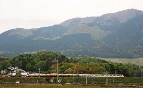 比良山脈 JR湖西線 和邇中浜 大津市