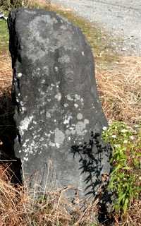 「右栗山湯西川又 左日光道」