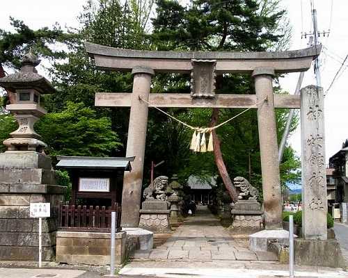 総鎮守 神炊館(おたきや)神社・須賀川城外濠跡 諏訪町 須賀川市