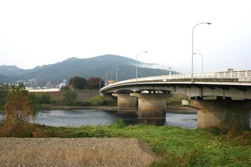 文知摺橋・阿武隈川 福島市
