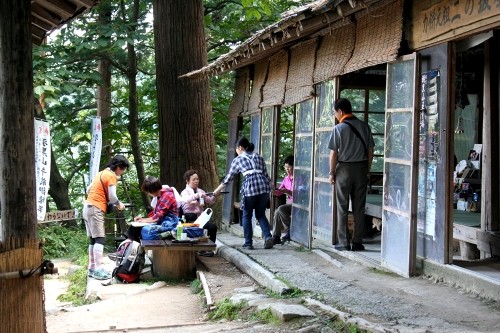 二の坂茶屋・御坂中央碑 羽黒山 羽黒町手向 鶴岡市 山形県
