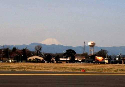 横田基地・富士遠望 横田基地 福生市 東京都