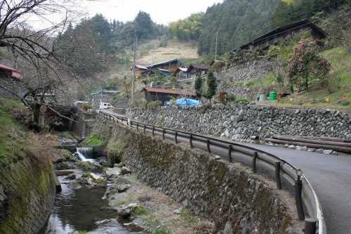 旧成木街道 高土戸 成木７丁目 青梅市 東京都