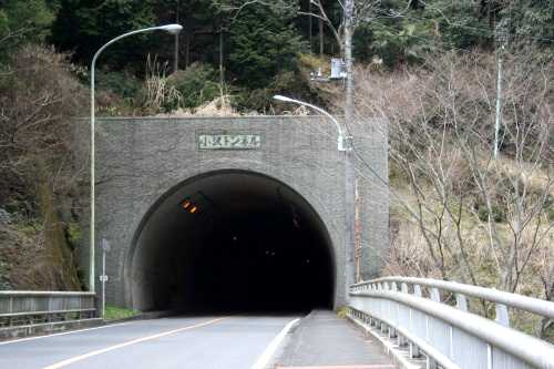 成木街道起点 小沢トンネル 成木7丁目 青梅市 東京都