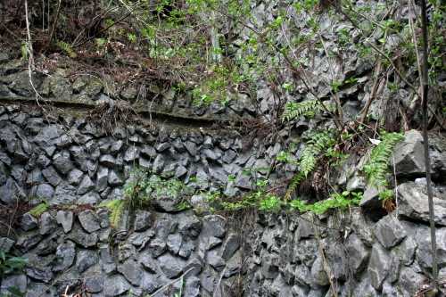 石灰石採掘跡 成木８丁目 青梅市 東京都