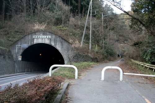 新旧吹上トンネル 黒沢2丁目 青梅市 東京都