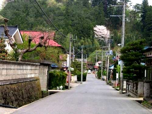 太田川宿 正面は愛宕神社鳥居 太田川 泉崎村 西白河郡 福島