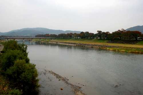 尾形橋から北方白石河下流、対岸一目千本桜 大河原 柴田郡