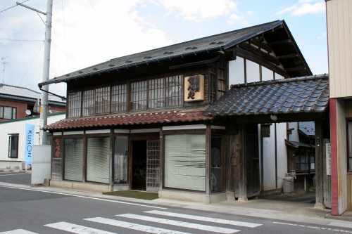 なべや 上町 金成 栗原市 宮城県