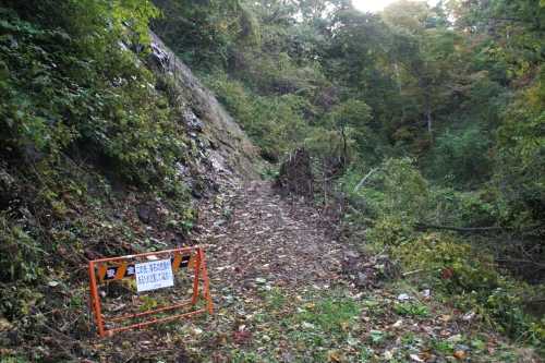 蓑ヶ坂入口 旧奥州街道 釜沢道ノ上 二戸市 岩手県