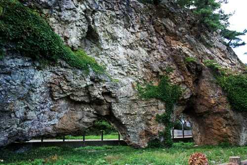 厩石 三厩本町 外ヶ浜町 東津軽郡 青森県