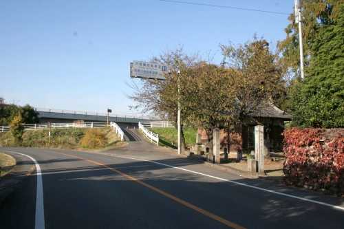 諏訪神社・旧道右自転車道へ 宿横手町 高崎市 群馬県